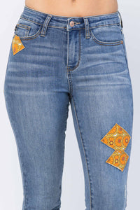 Judy Blue 70’s Patch Jeans