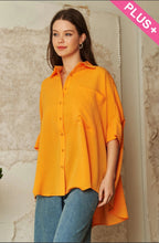 Load image into Gallery viewer, Textured Button Down Blouse
