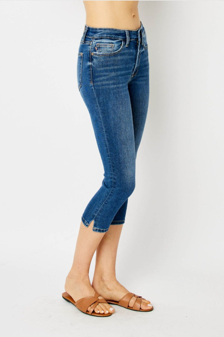 Judy Blue Nondistressed Capris