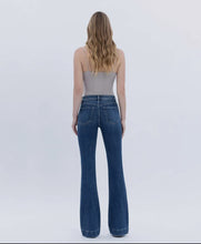 Load image into Gallery viewer, Vervet Trouser Hem Bootcut Jeans
