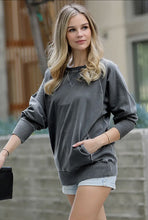 Load image into Gallery viewer, Fall’s Perfect Sweatshirt with Pockets
