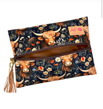 Load image into Gallery viewer, Make-Up Junkie Small Bags
