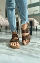 Load image into Gallery viewer, Genuine Leather Conforming Footbed Sandals
