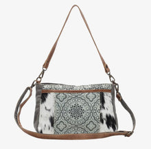 Load image into Gallery viewer, Myra Lacy Days Crossbody
