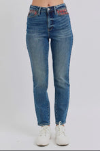 Load image into Gallery viewer, Judy Blue Plaid Patch Jeans
