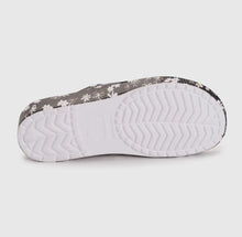 Load image into Gallery viewer, Muk Luks Spa Day Sandal
