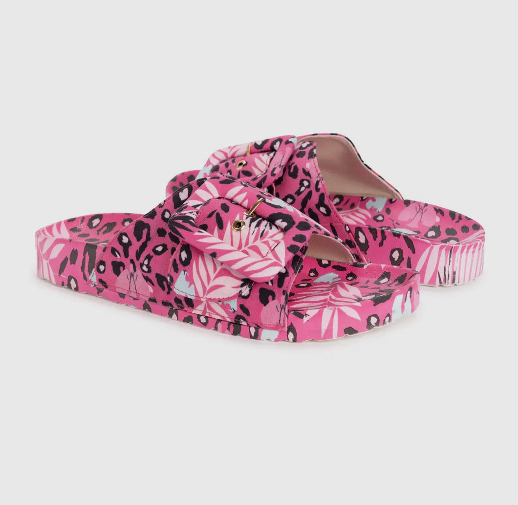 Muk Luks Island Tiki Sandals