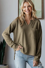 Load image into Gallery viewer, Olive High-Low Textured Top
