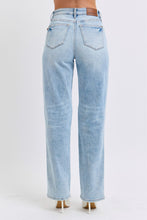 Load image into Gallery viewer, Judy Blue 90’s Ladies Jeans
